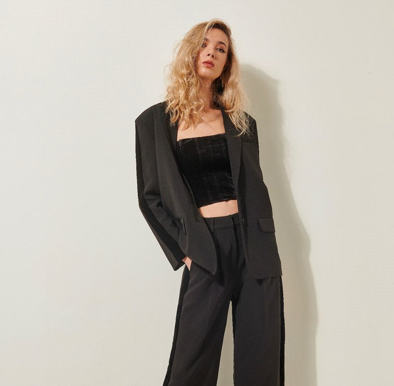 AW23086